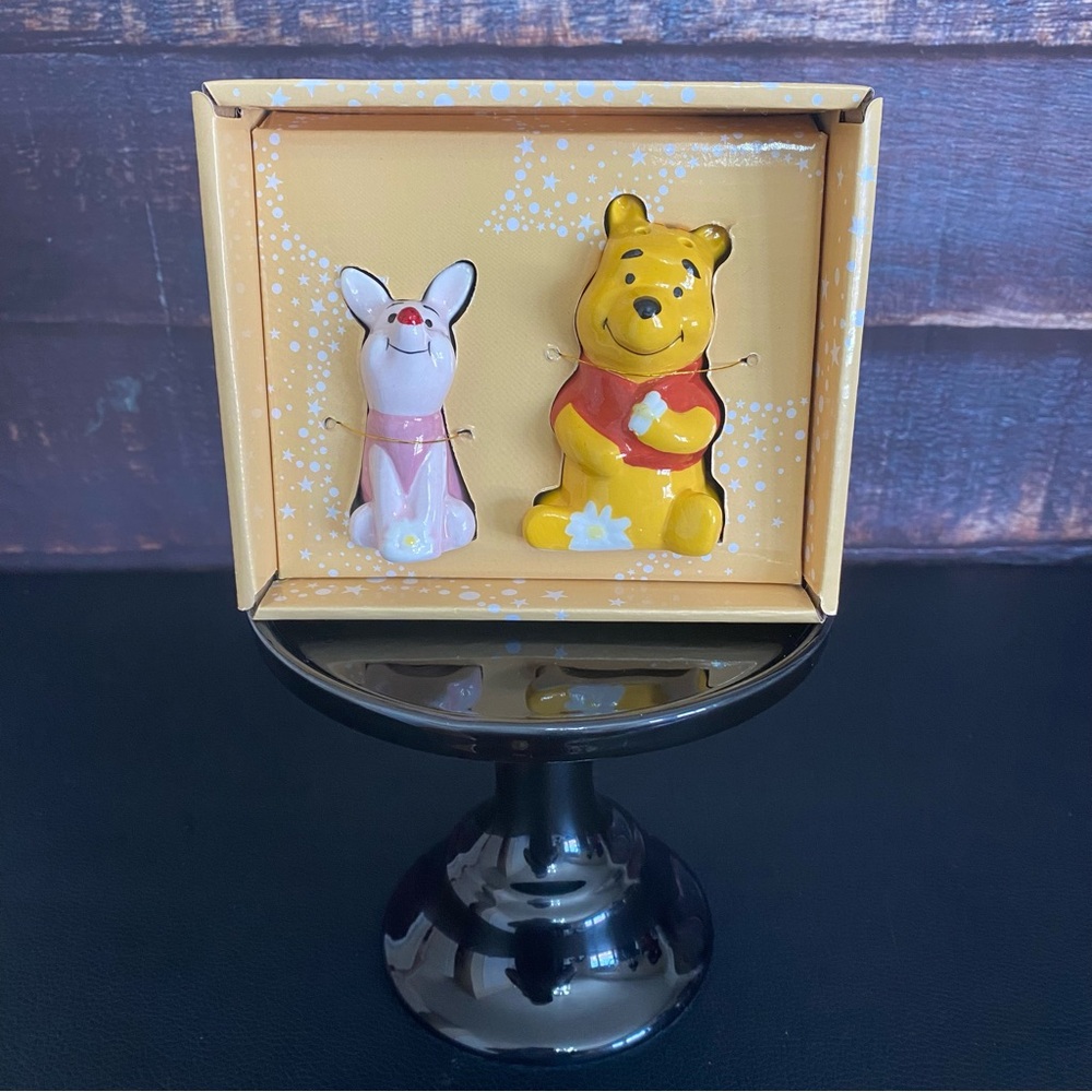 Disney’s Winnie the Pooh and Piglet Salt & Pepper Shaker Set
